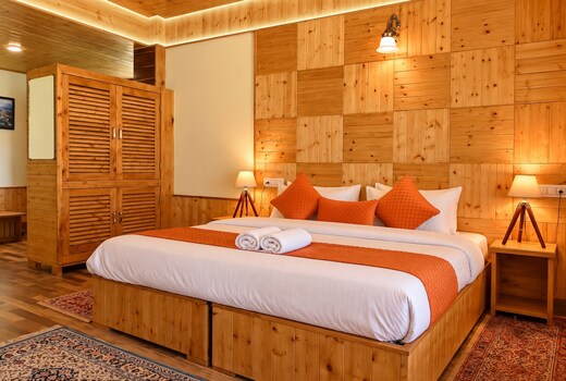 OnlyStay Persimmon Farmstead