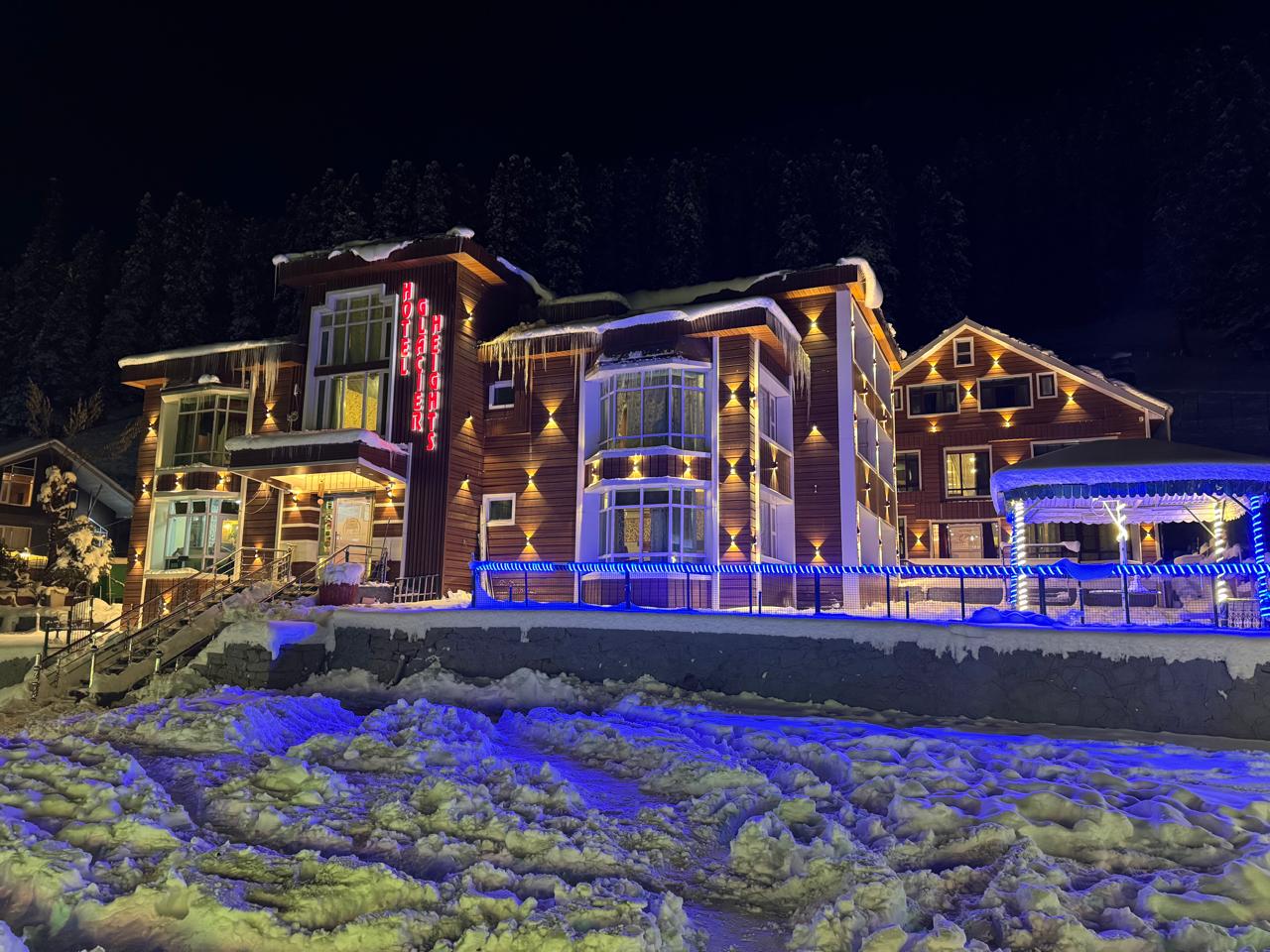 Hotel Glacier Heights