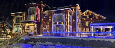 Hotel Glacier Heights