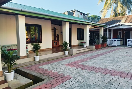Aurora Annex