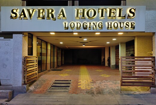Hotel Savera