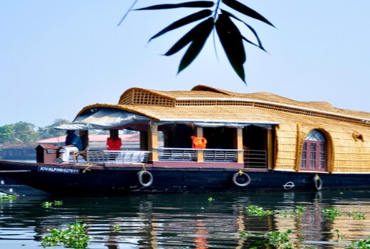 All Season Houseboat
