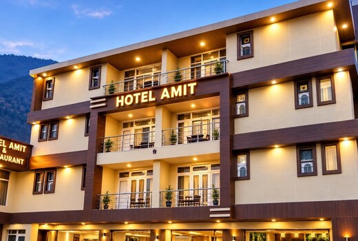 Hotel Amit - 5mins drive to Airport