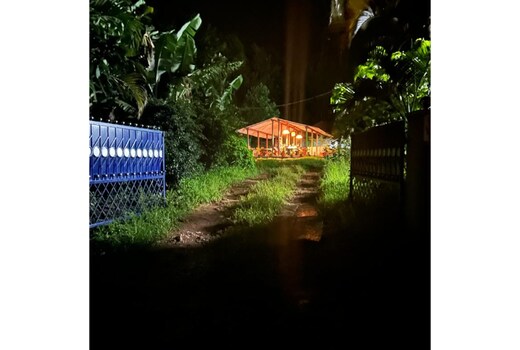 Bobs Lake House
