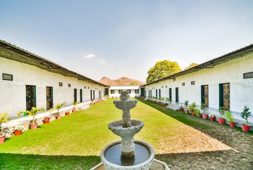 Opera garden and banquet