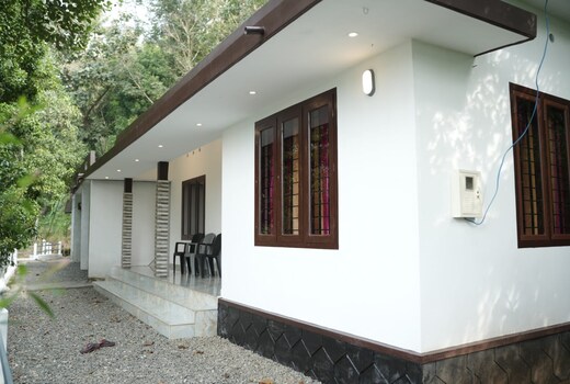 Vagamon Rose | 2 BHK Homestay