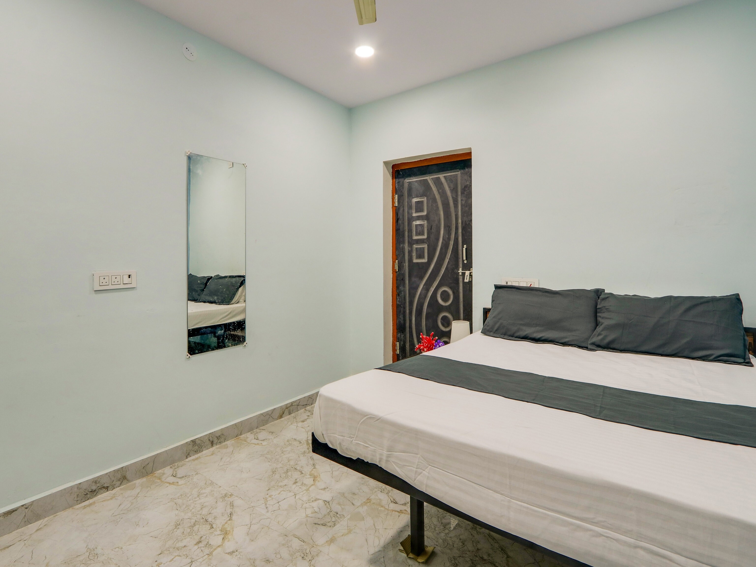 Hotel O SG TRINETRA RESIDENCY