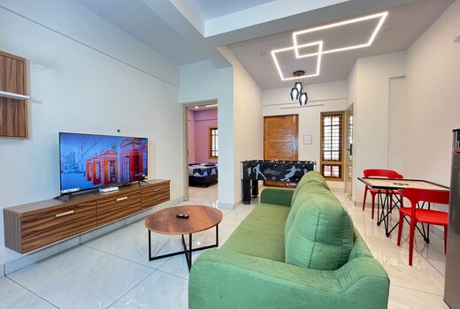 VAR Jade Haus 2 AC 3BHK 5 Min to Beach Foosball
