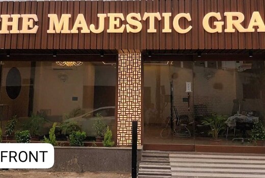 THE MAJESTIC GRAND