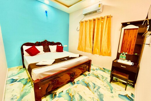 Nikilan Residency