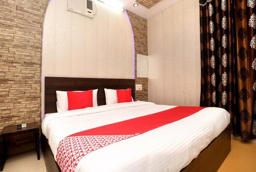 Hotel New DR Plaza