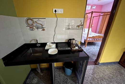Lovely 2BR interconnected apartment with Pool