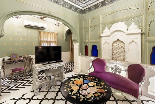Pearl Palace Heritage