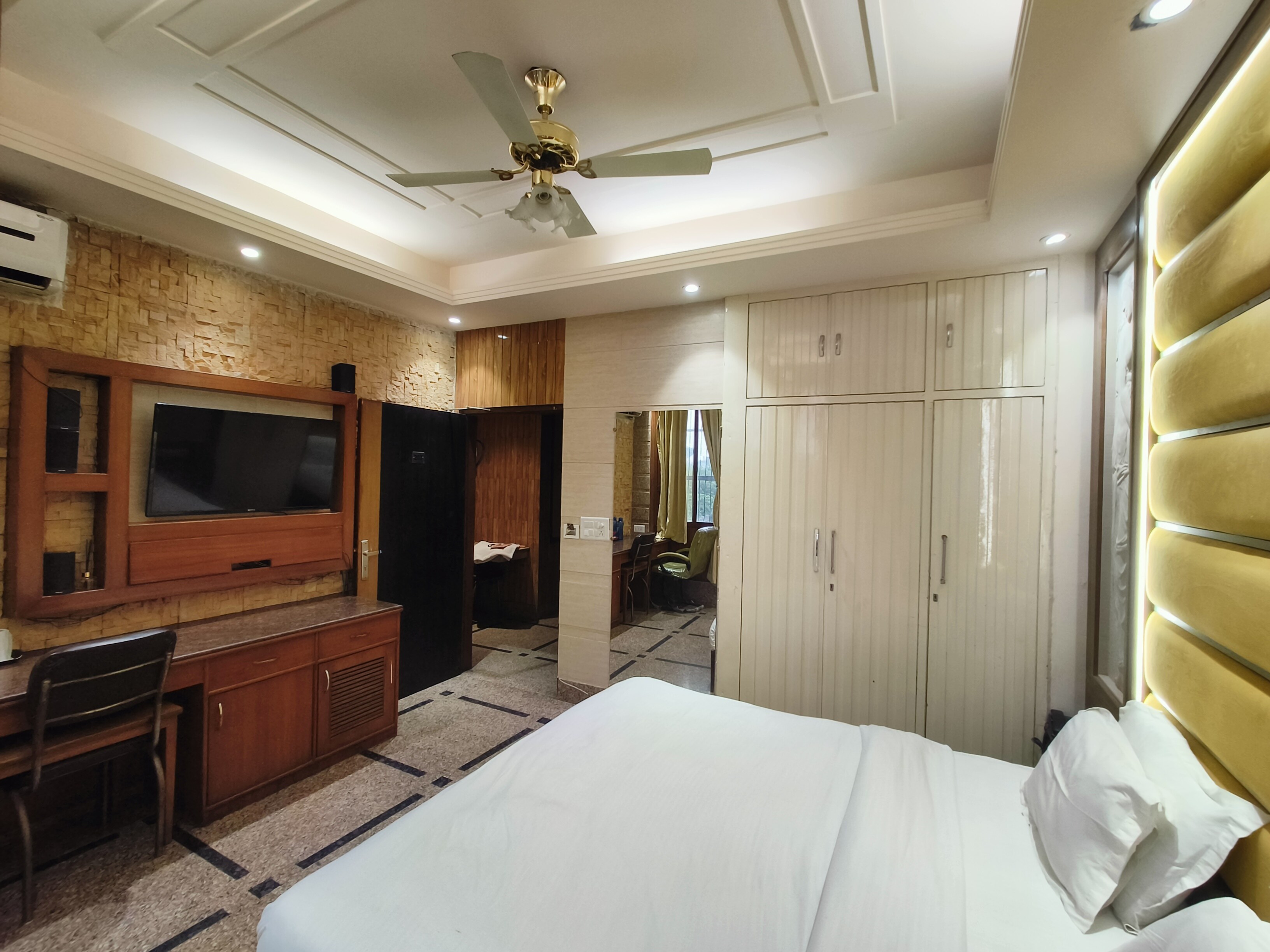 Stay@203