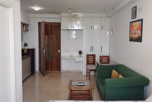 Royal Studio Apartment Hiranandani Estate Thane