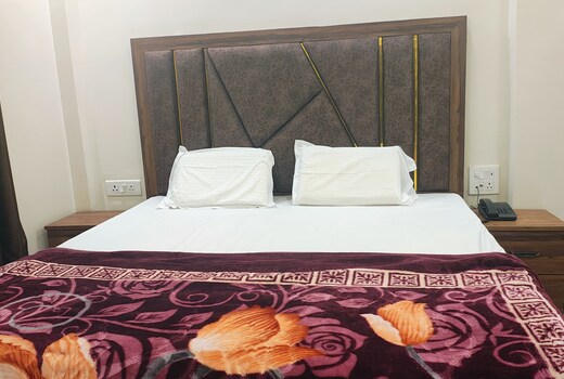 R B Hotel