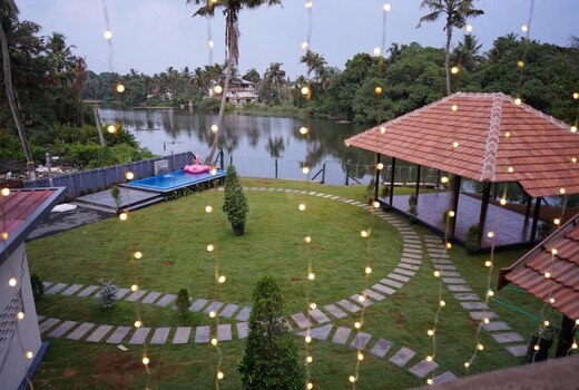 Mangrove Bay - Boutique Resort