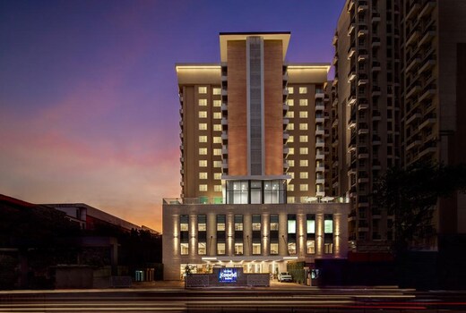 Royal Hometel Suites Dahisar