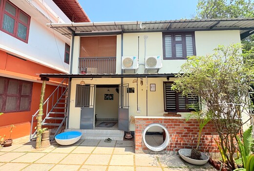 Tropical By Tokyo Dorms