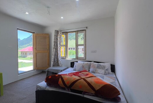 AL MUKHTAR GUEST HOUSE