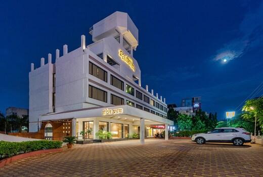 HOTEL PRATHAM