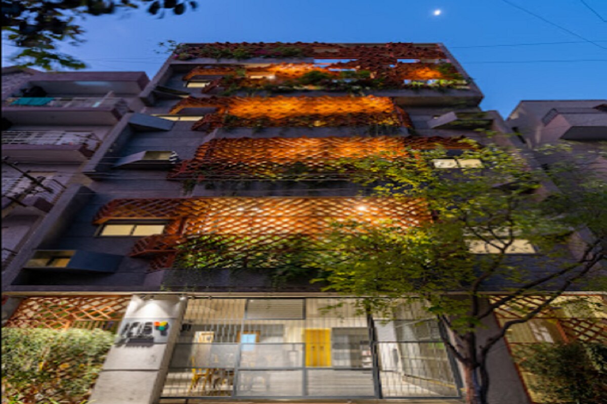 Iris Suites