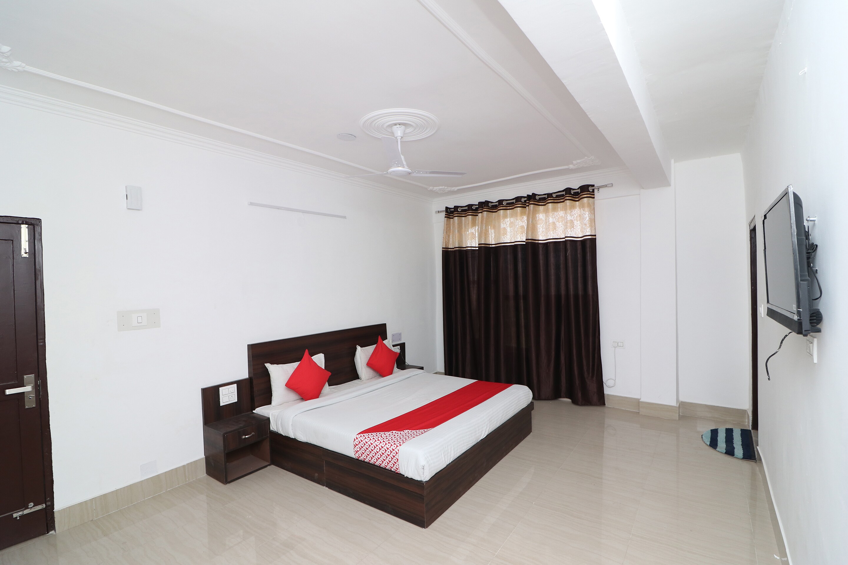 Hotel O Asia Grand