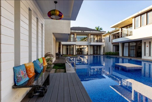 AquaSol Luxury Villas by Casa Amore Homes