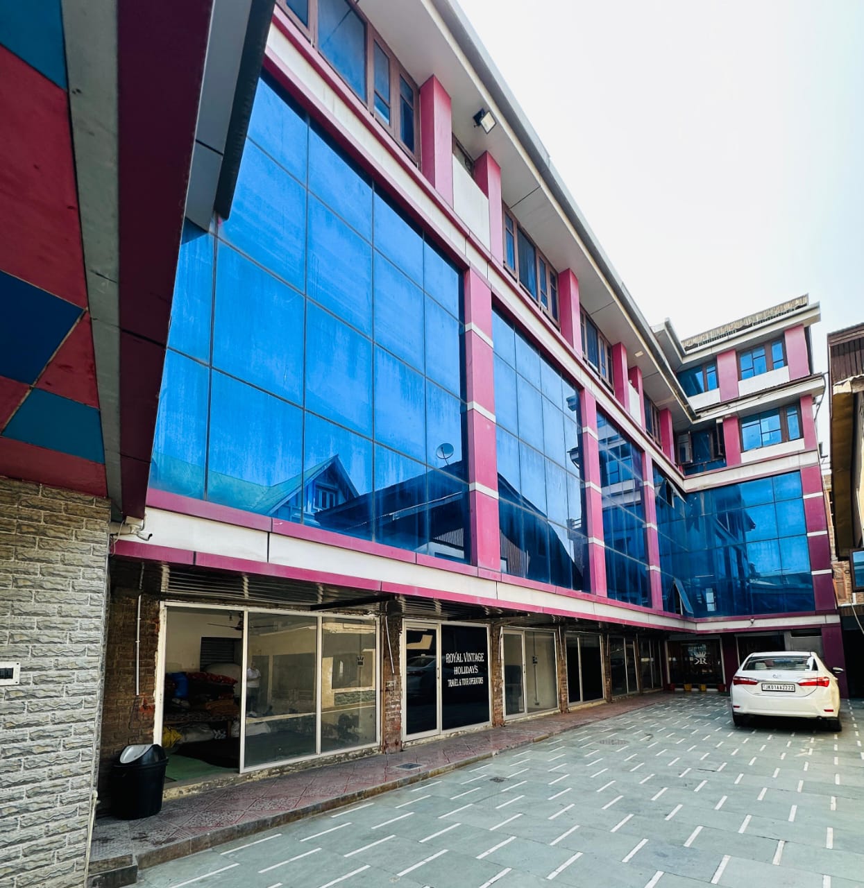 Main gallery