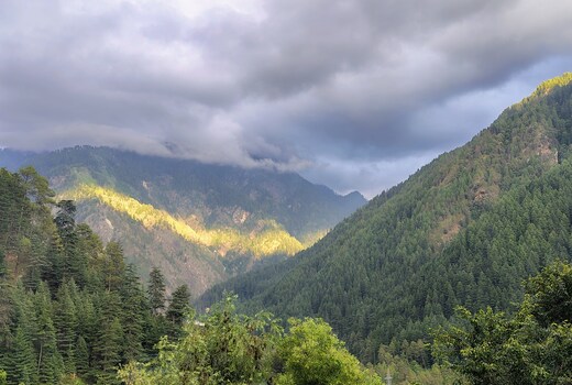 Outlaw Cafe Kasol