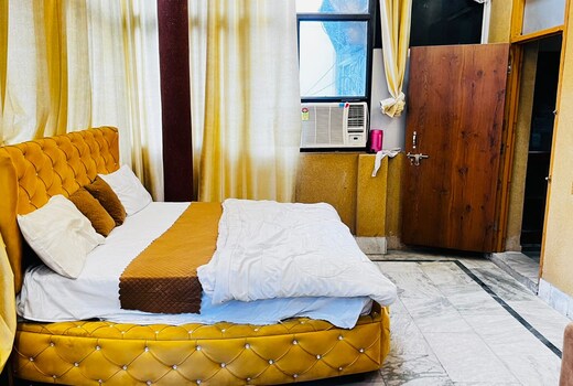 Hotels Indian Era
