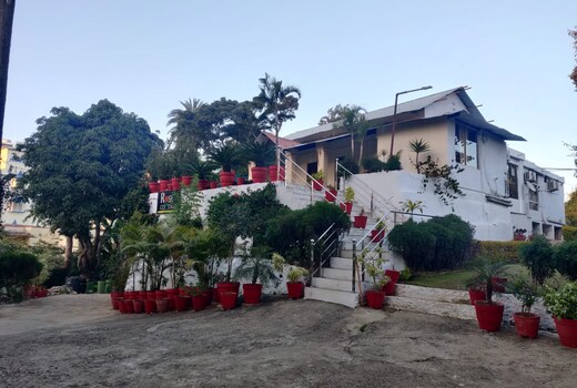 Rose Cottage - A Heritage Retreat