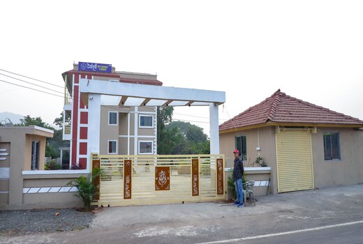 Hotel Devanshri