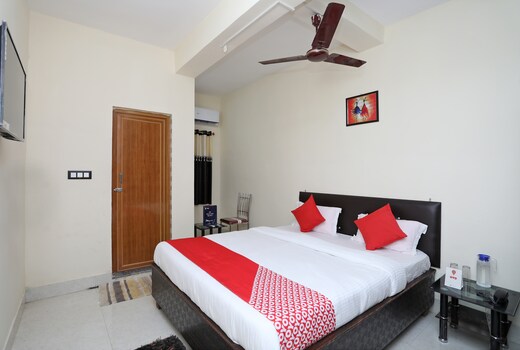 Hotel O Regal Stays
