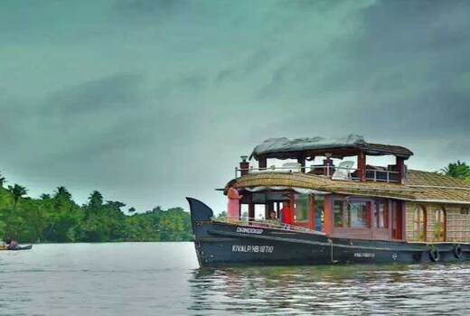 Damodar House Boat