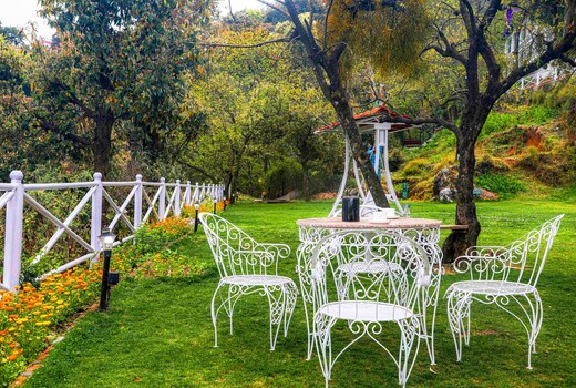 The Mountain Quail Hotel & Resort