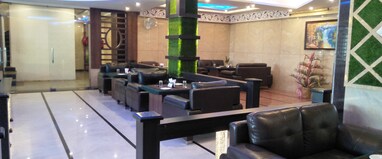 Tariq Residency