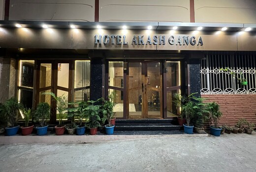 Hotel Akash Ganga