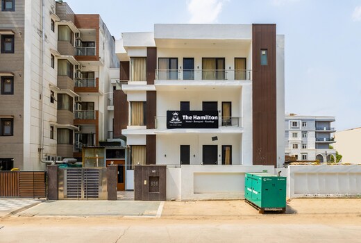 The Hamilton Serviced Apartment Sec-43 Golf Course road