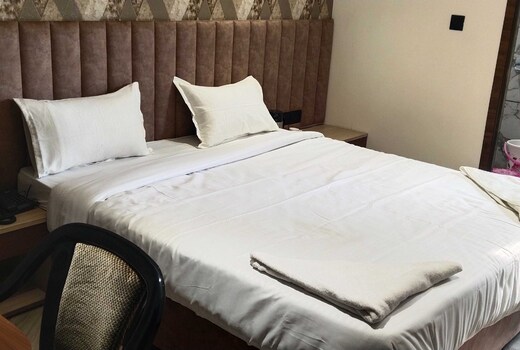 Hotel O Mithila shiv palace