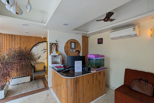 Hotel Rose Manor SUITES