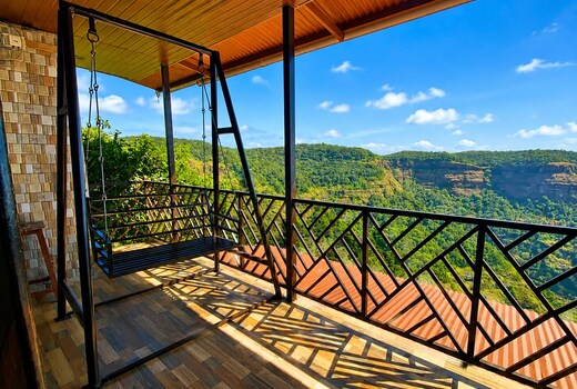 Matheran Ovi holiday Cottage valley view