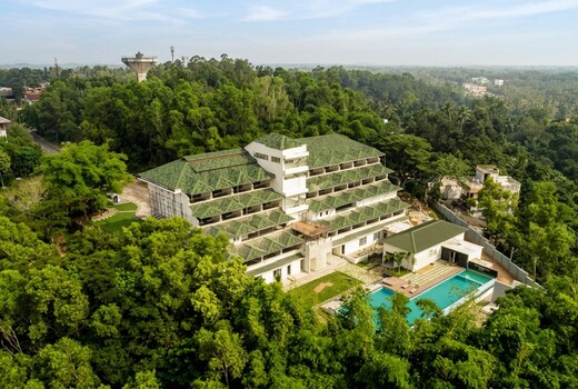 Avoki Resort