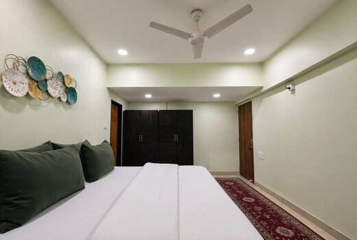 BKC Connector Deluxe Private Room chembur