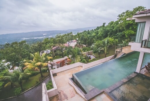 Gorgeous 5BHK with Private pool