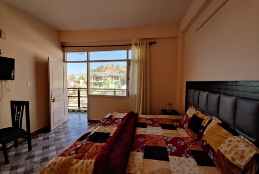 Pine Hills Homestay