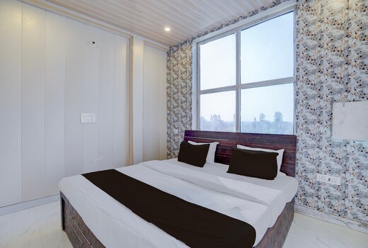 Hotel O Sky Guest House