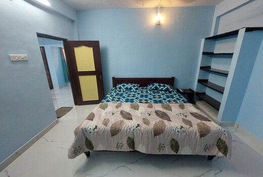 Cozy Private Bedroom with bath