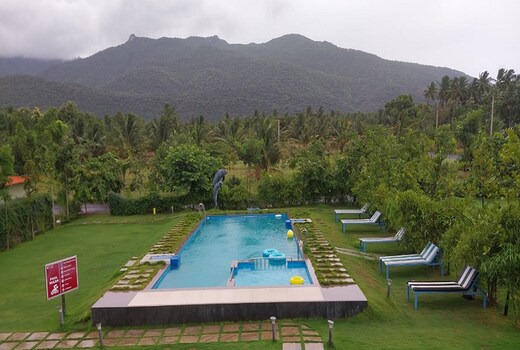 Siruvani Palace