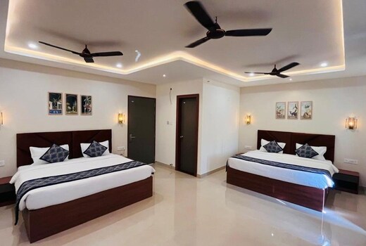 THE COMFORT INN